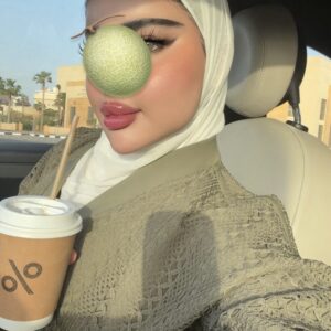 Alternative view of Byeiiss hijab